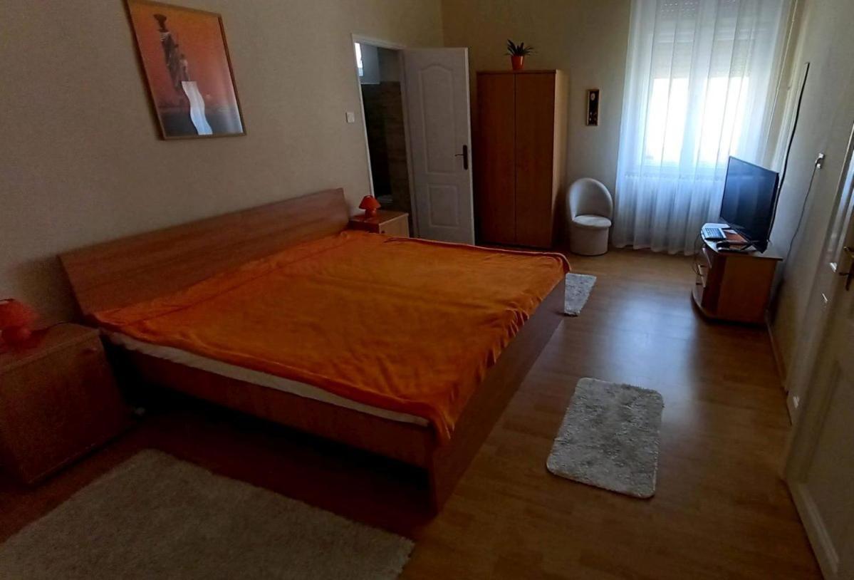 Apartamento Czigler Vendeghaz Bataszek Exterior foto